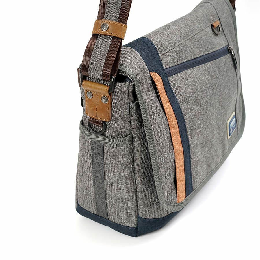 MOUSTACHE メッセンジャーバッグ 杢調ポリ×ヌメ調合皮 MDP-0657