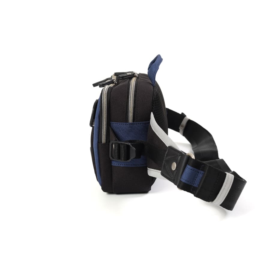 【エヴァンゲリオンコラボ】【数量限定】 MOUSTACHE ウエストバッグ ポリエステル×合皮 JDH-1850