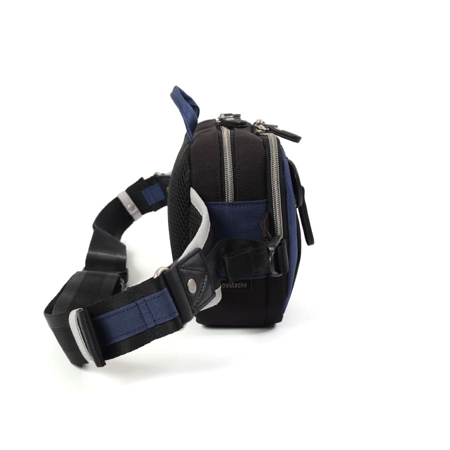 【エヴァンゲリオンコラボ】【数量限定】 MOUSTACHE ウエストバッグ ポリエステル×合皮 JDH-1850