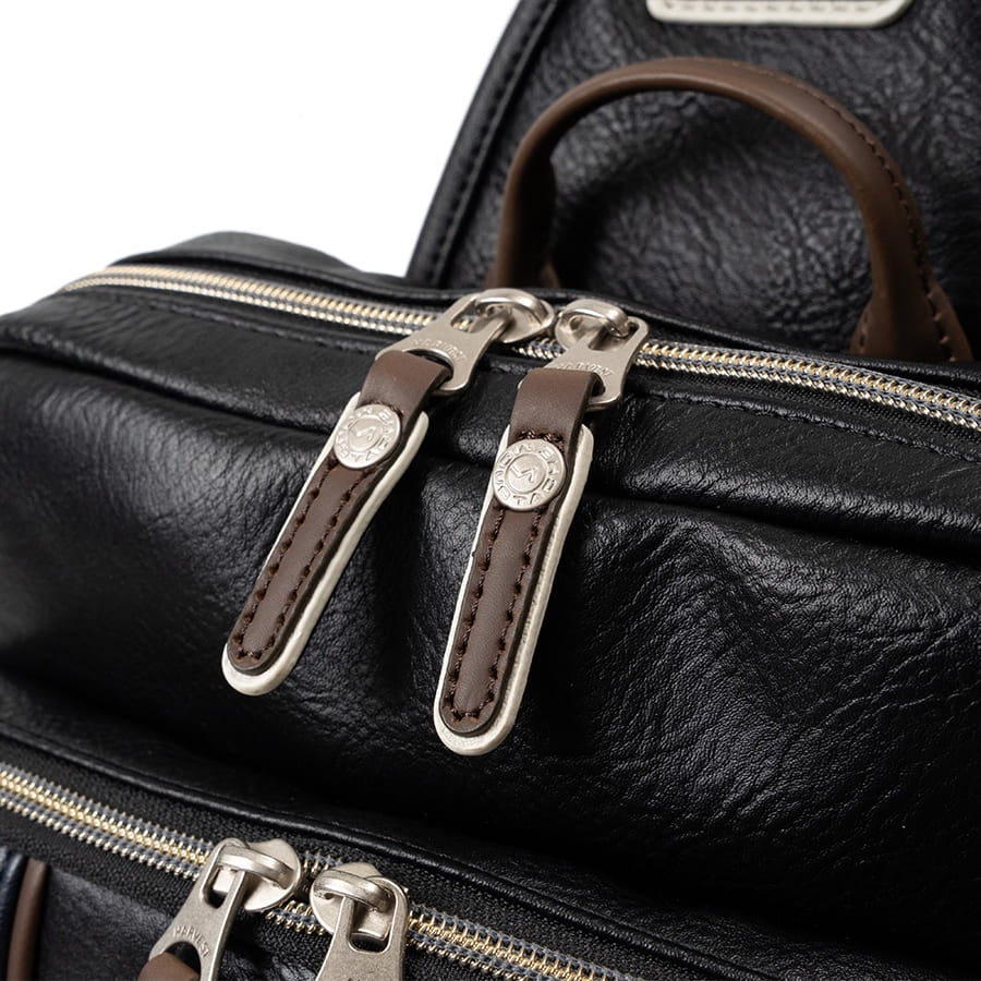 【WEB限定色】 MOUSTACHE ボディバッグ A4 合皮 YVQ-5998N